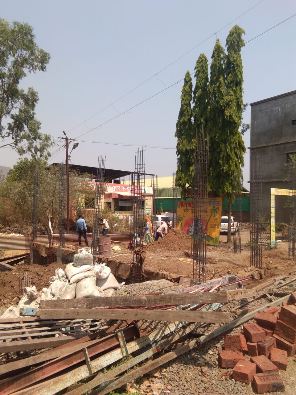 अनाधिकृत बांधकामांना मेढा नगरपंचायतीचा दणका २१ जणांना नोटीसा बजावल्या अजुनही सर्व्हे चालुच