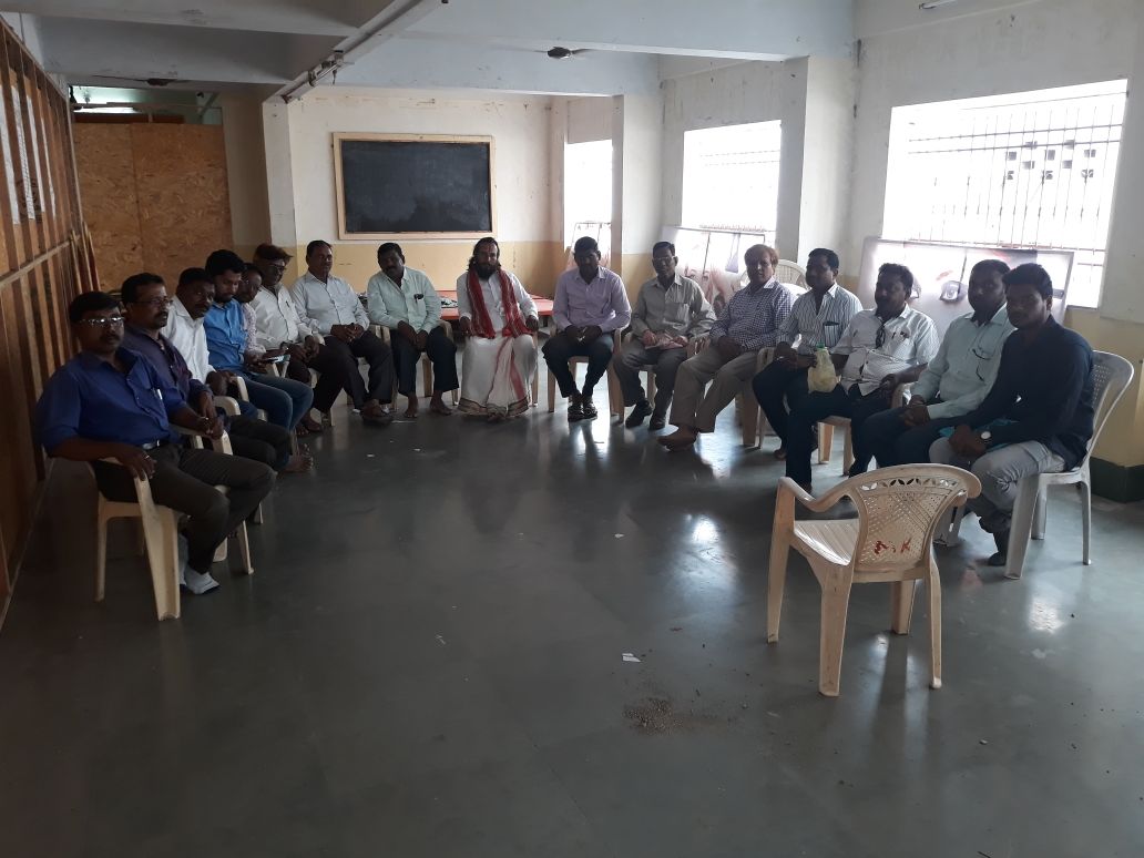 ह्युमन राईटस फाउंडेशन आॅफ इंडिया फलटण येथे मिंटीग संपन्न...