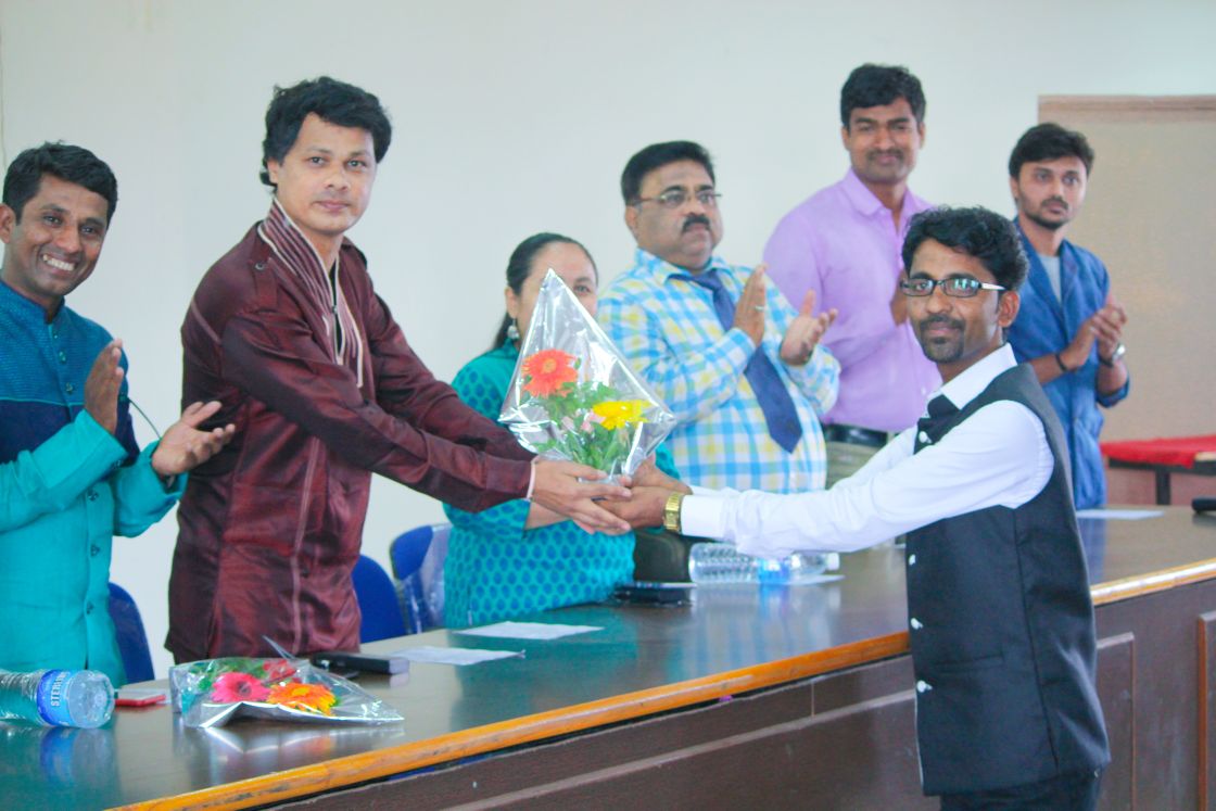 अभिनेता होण्याआधी एक चांगला माणूस व्हा - जयवंत भालेकर