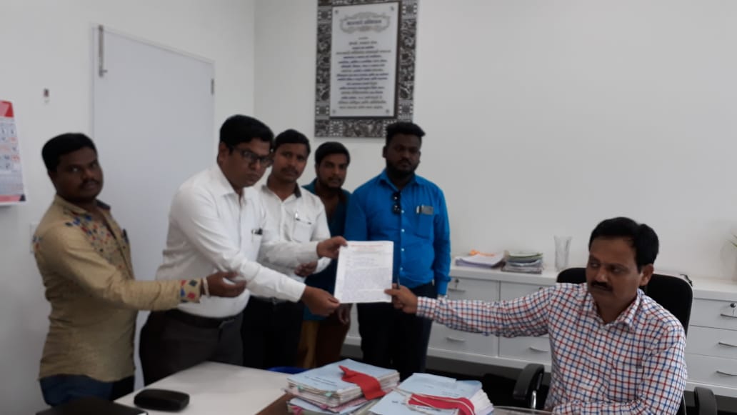 सनातन संस्थेवर बंदी घालण्यात यावी,संबंधितांवर रा.सु.का.अंतर्गत कारवाई करण्यात यावी,तसेच विचारवंत श्रीमंत कोकाटे यांच्या सुरक्षेत वाढ करण्यात यावी बुद्धिस्ट प्रेरणा ग्रुपची मागणी