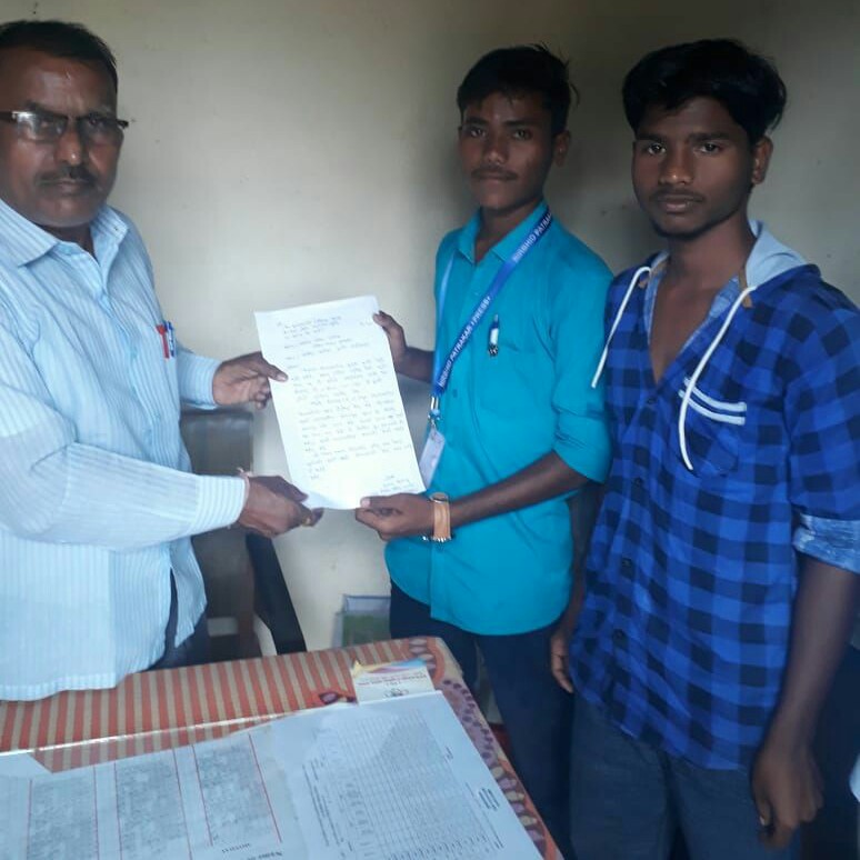 विद्यार्थ्यांची गैरसोय जाणून केली सोय  करण्याची विनंती