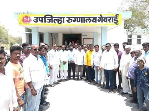 मा.बाळासाहेब आंबेडकर व मा.असदुद्दीन ओवेसी यांच्या  वाढदिवसानिमित्त रुग्णांना व अनाथांना फराळ वाटप.