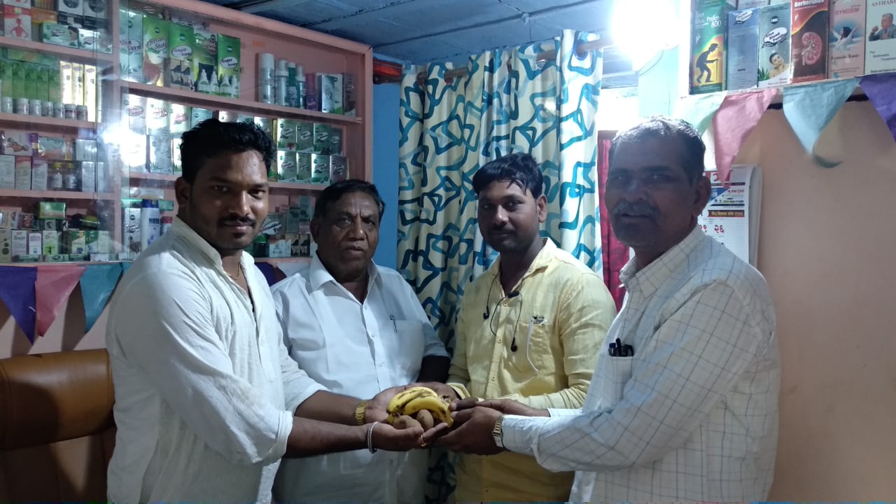 आदरणीय प्रकाश उर्फ बाळासाहेब आंबेडकर यांचा वाढदिवस विविध समाजिक उपक्रमांनी साजरा