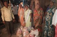 रमजानच्या पाक महिन्यामध्ये बालाजी नगर भोसरी येथे गरजू गोरगरिबांना महिलांना अन्नधान्याचे  वाटप करण्यात आले.