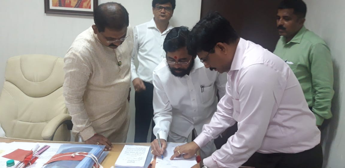 आ.नारायण आबा पाटील यांच्या प्रयत्नांना यश