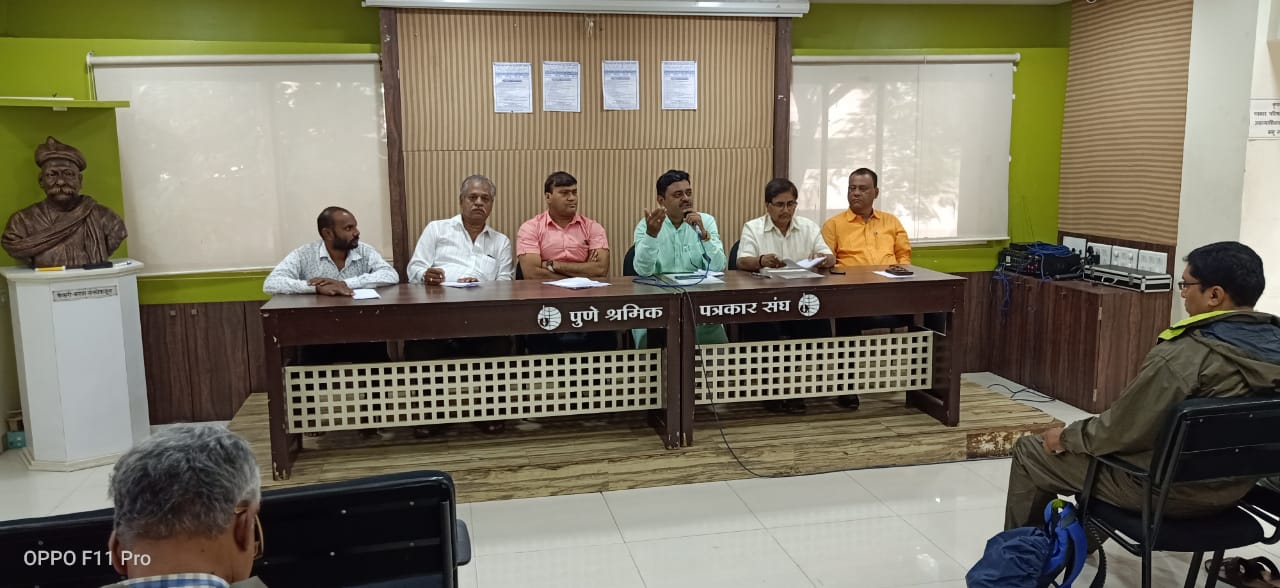 महाराष्ट्र सरकारने रिक्षा चालकांच्या प्रश्ना बाबत चर्चा न केल्यामुळे रिक्षा चालकांचा राज्यव्यापी संप अटळ