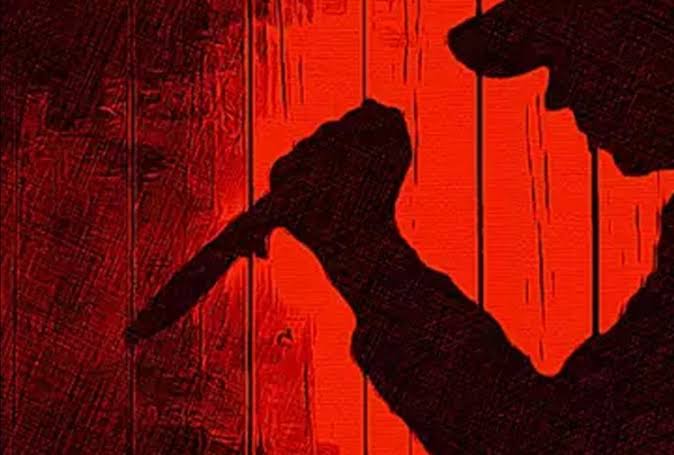 बहिणीला छेडल्याच्या संशयावरून तरुणावर जीव घेणा हल्ला…