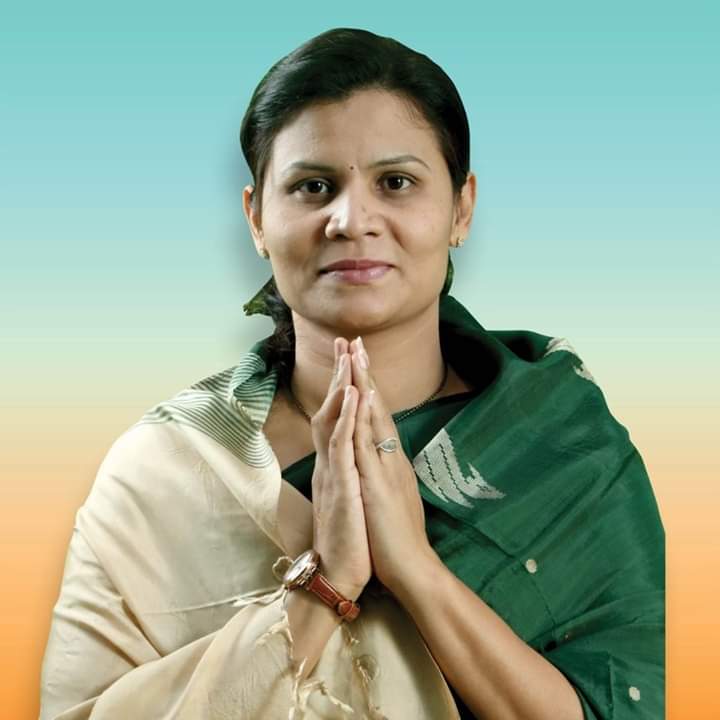 रश्मी बागल यांना शिवसेनेने दिली करमाळ्यातुन उमेदवारी