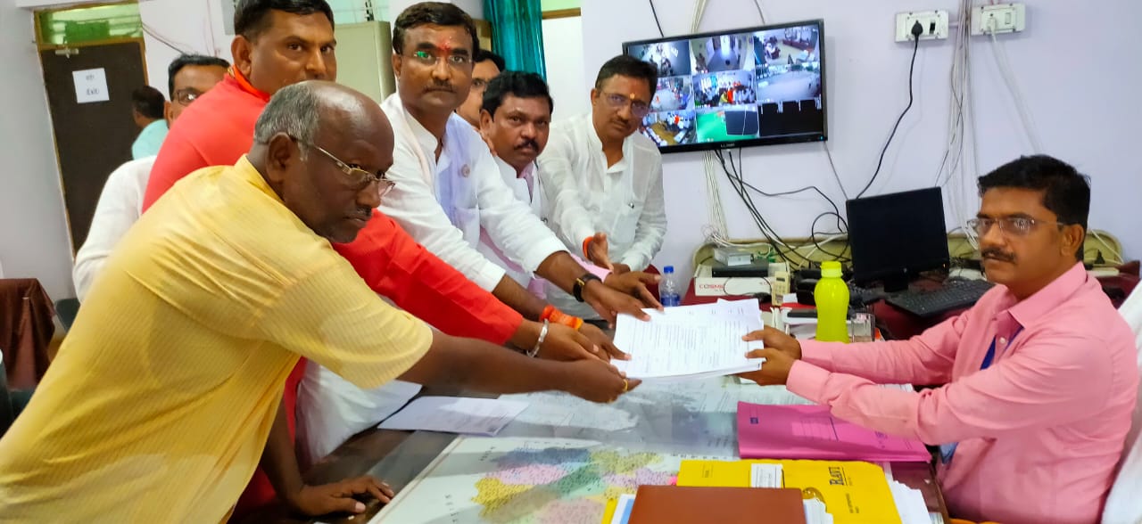आमदार किर्तीकुमार भांगडियांचा हजारो समर्थकांच्या उपस्थितीत उमेदवारी अर्ज दाखल