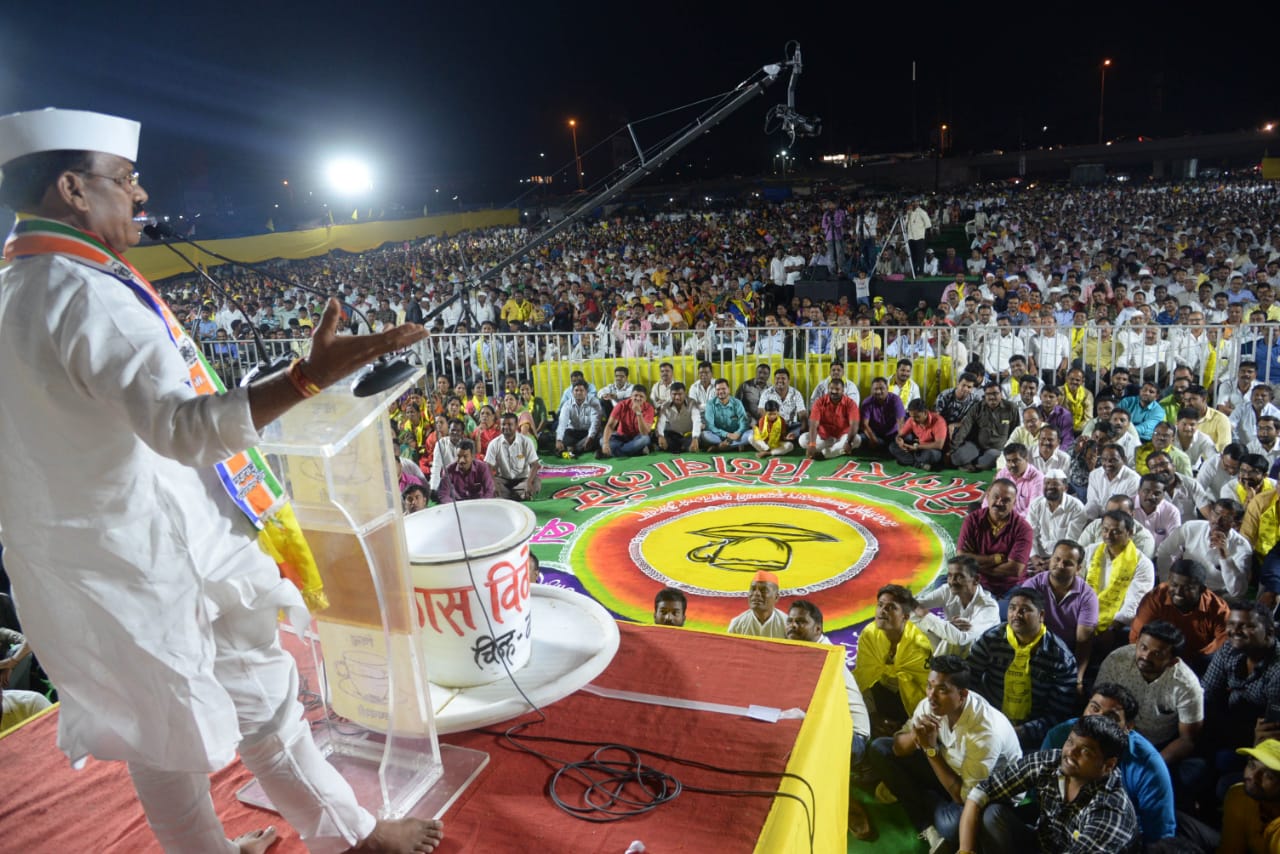 जनतेसमोर मांडली विलास लांडेनी महेश लांडगेंची कुंडली; भंगार चोर, करावर दरोडा टाकणारा, हफ्ते गोळा करणारा, मुरूम चोर, जागा बळकावणारा अशा शब्दांत हल्ला…