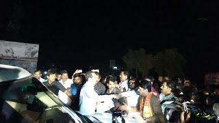लोणंद शहरात  उद्धव ठाकरे यांचे जल्लोषी  स्वागत…