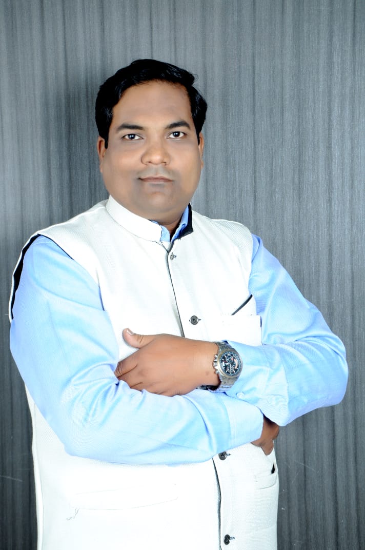 ॲड.भूपेशकुमार पाटील यांच्या 'गाव पेटून उठतो तेव्हा' या काव्यसंग्रहाचे बँकॉक येथे लोकार्पण