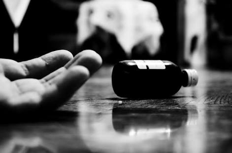 विषप्राशन करुन तरुणीची आत्महत्या,फलटण नारळीबागेतील घटना