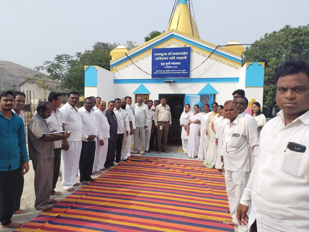 ऐतिहासिक धम्मभुमी देहुरोड बुद्धविहारातील साप्ताहिक बुद्धवंदनेला ट्रस्ट व समाजातील कार्यकर्त्या कडुन पुन्हा सुरुवात…