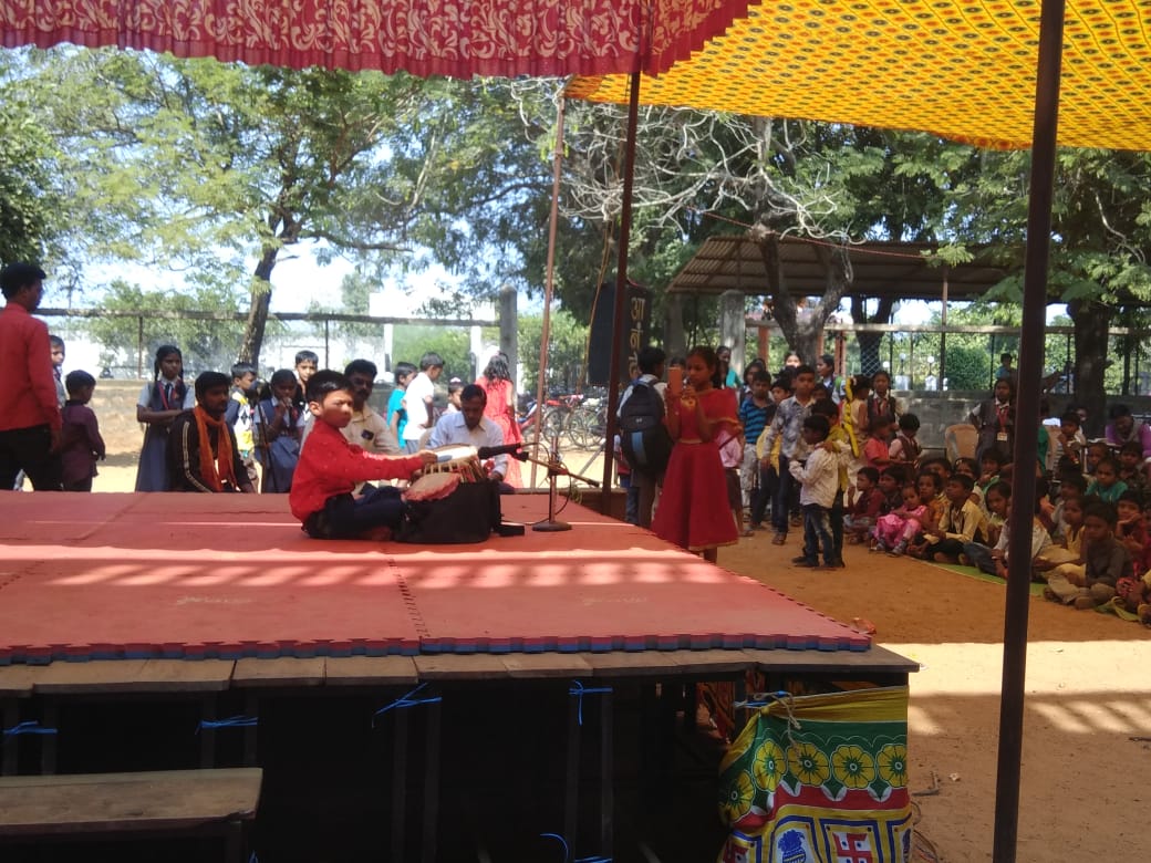 ग्रामीण भागातील बालकानी घेतली वाद्य कलेत उंच भरारी