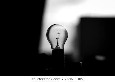 तब्बल १२ तासांहून अधिक काळ वीजपुरवठा खंडित झाल्याने बदलापूरकर हैरान; महावितरणच्या कारभाराविषयी प्रचंड संताप