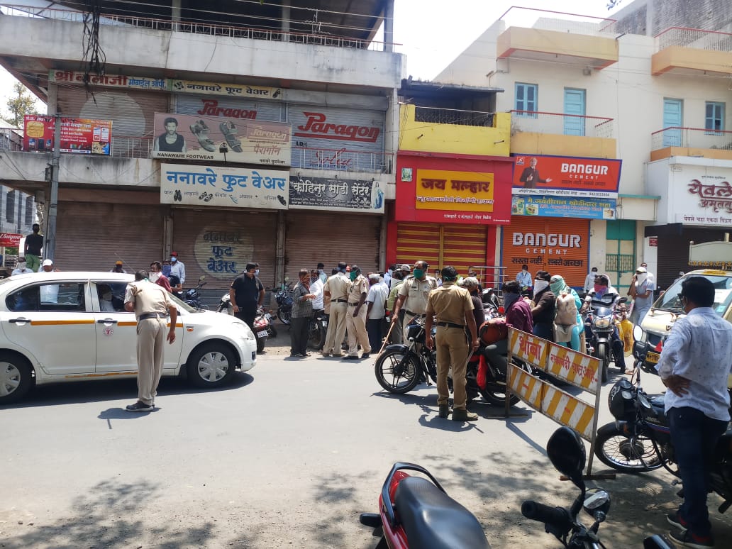 एक एप्रिल पासून लोणंद होणार पाच दिवसांसाठी पुर्णपणे लाॅकडाऊन; नगरसेवक, व्यापाऱ्यांनी उत्स्फूर्तपणे घेतला कठोर निर्णय.