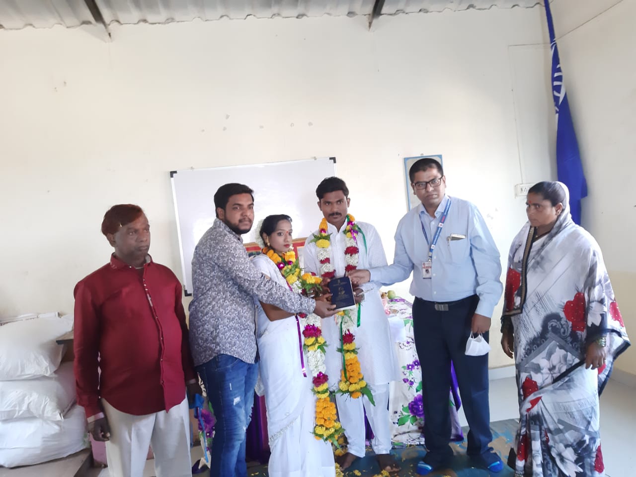 सुरक्षेचे सर्व नियम पाळत महाबळेश्वर येथे यशस्वीपणे पार पडला लॉक डाऊनच्या काळातील जिल्ह्यातील पहिला विवाह