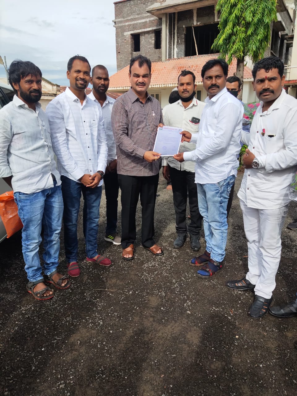 राष्ट्रवादी पदवीधर संघाच्या सोलापूर जिल्हाध्यक्षपदी वैभव साळुंखे यांची निवड...