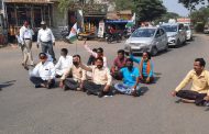 शेतकऱ्यांसाठी ‘स्वाभिमानी’चा   नाना पाटील चौकात रास्तारोको