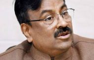 करोना संकटात अधिकाऱ्यांमध्ये समन्वयाचा अभाव,  मुनगंटीवारांची थेट आरोग्य मंत्र्यांकडे तक्रार