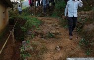 विकास कामाबाबत ग्रामसभेत प्रश्न विचारल्याने ग्रामसभा अर्धवट सोडून ग्रामसेवकाने काढला पळ तक्रार दाखल