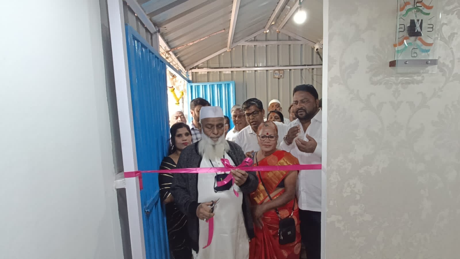 समाजसेवक किरण गोरखनाथ शिंदे यांच्या जनसंपर्क कार्यालयाचे मान्यवरांच्या उपस्थितीत उत्साहात उदघाटन