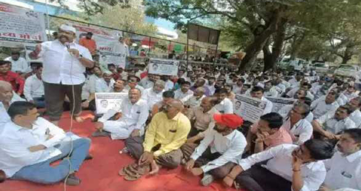 पुण्यात माथाडी कामगारांचा मोर्चा...