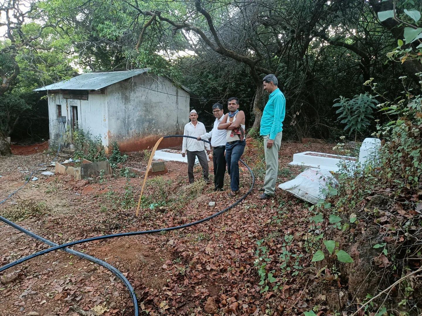 मुस्लिम स्मशानभूमी सिंदोळापार्क येथे करण्यात  आली पाण्याची सोय