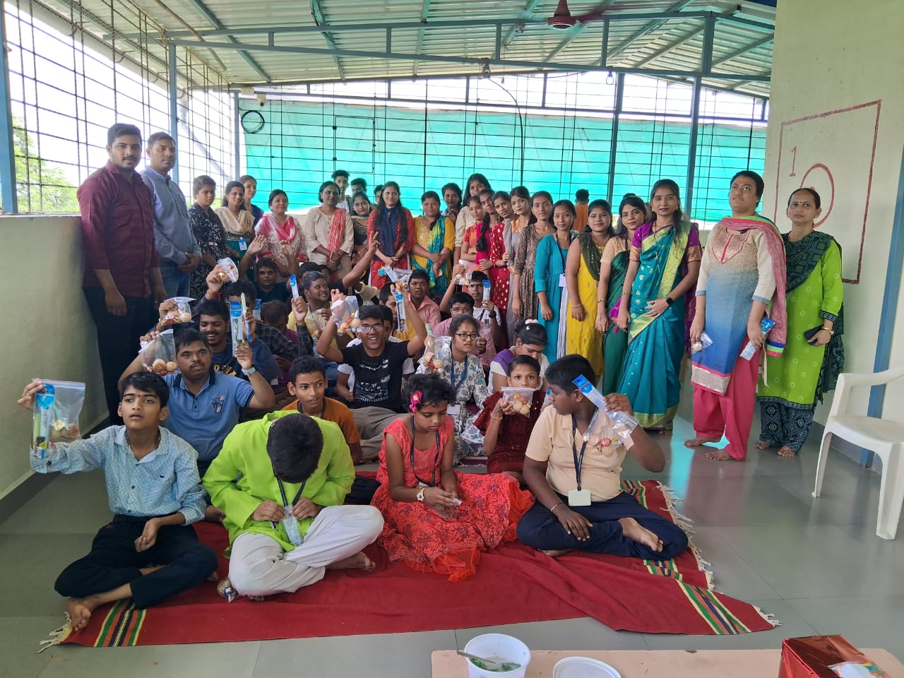 सीबर्ड स्पेशल स्कूल उरणमध्ये वीर वाजेकर महाविद्यालयात रक्षाबंधन कार्यक्रम उत्साहात साजरा