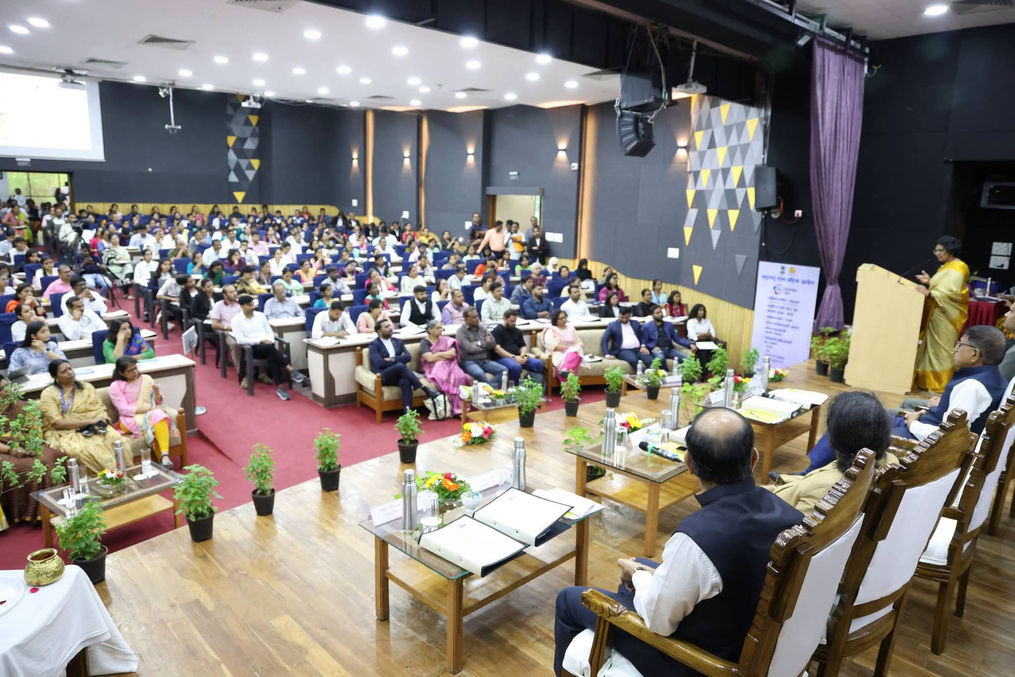 महिलांची सुरक्षा, सन्मान, आणि स्वातंत्र्य ही सामुहिक जबाबदारी- विजया रहाटकर