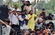 विद्यार्थ्यांच्या न्याय्य मागण्यांसाठी छत्रपती संभाजीनगरात भव्य आंदोलन; सरकारला मुंबई मोर्चाचा इशारा
