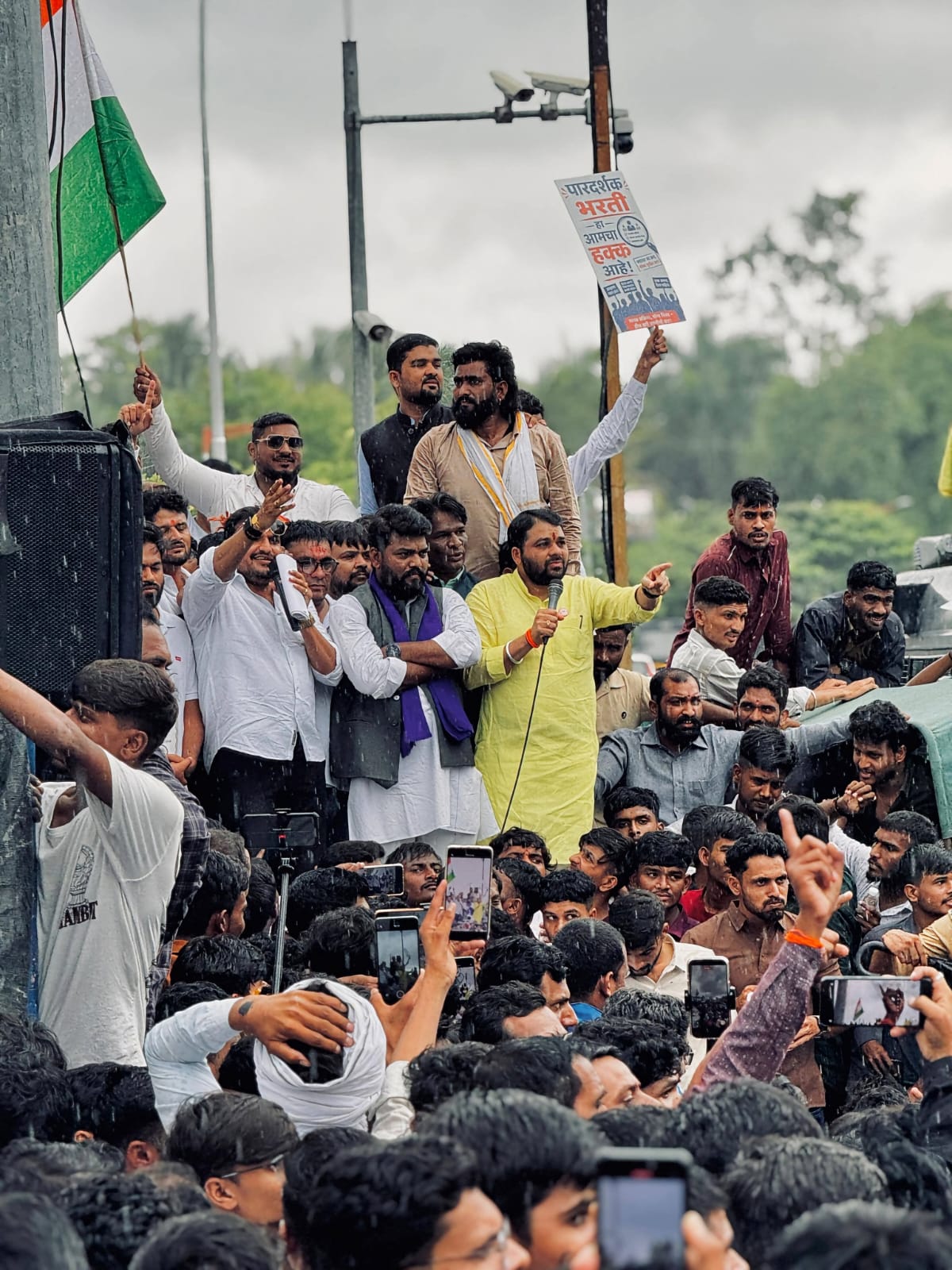 विद्यार्थ्यांच्या न्याय्य मागण्यांसाठी छत्रपती संभाजीनगरात भव्य आंदोलन; सरकारला मुंबई मोर्चाचा इशारा