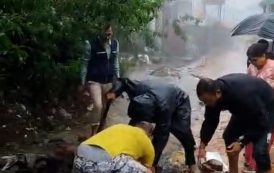 नगरपालिकेचे दुर्लक्ष अखेर नागरिक सरसावले… नगरपालिकेला आत्मपरीक्षणाची गरज..?