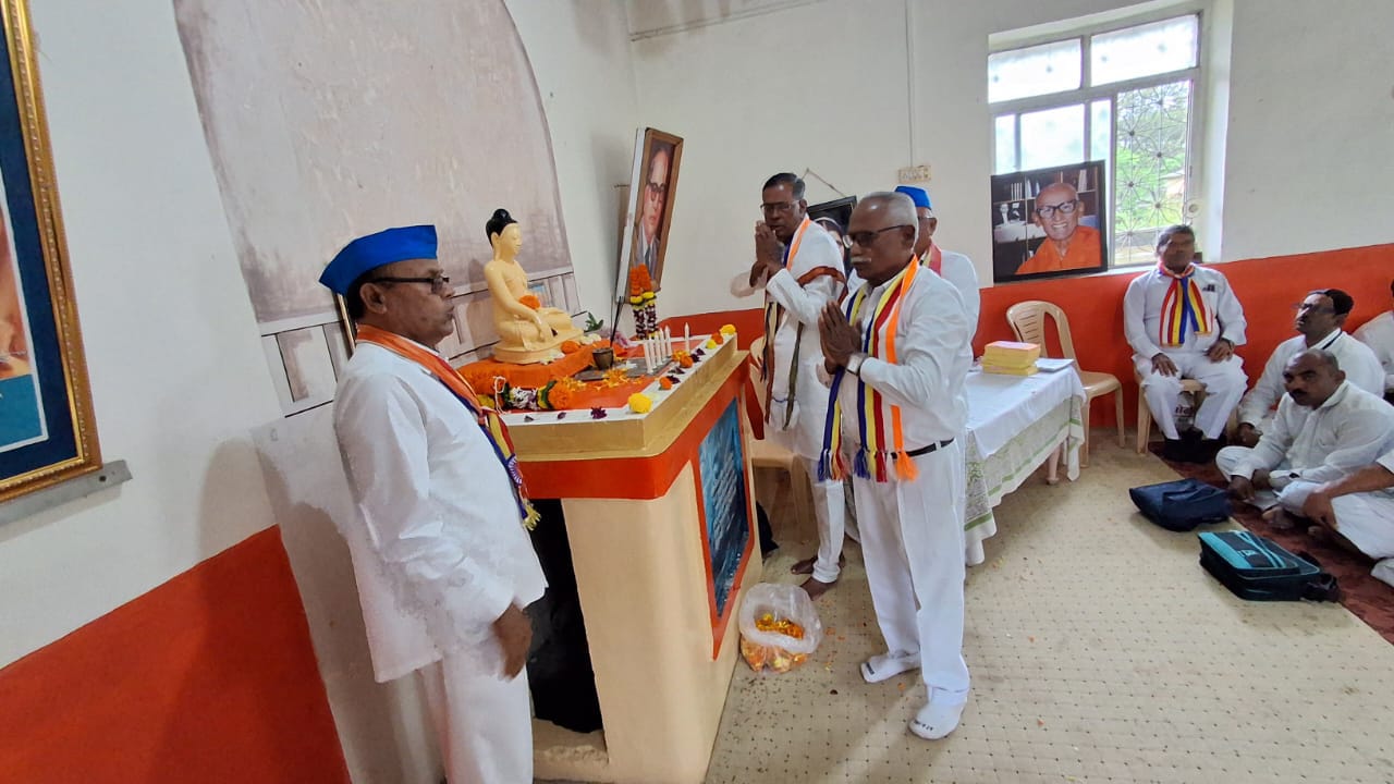 बुद्धिस्ट सोसायटी ऑफ इंडिया व भारतीय बौद्ध महासभा संस्थेच्यावतीने वर्षावास उद्घाटन सोहळा संपन्न…