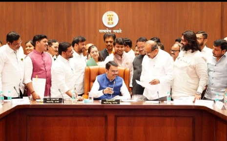 मान्सूनच्या पार्श्वभूमीवर धोकादायक झाडांबाबत सतर्क राहण्याचे महानगरपालिकेचे नागरिकांना आवाहन…