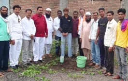 स्व.पत्रकार शेख अनिस भाई यांच्या चौथ्या स्मृतिदिनानिमित्त वृक्षारोपण व विद्यार्थ्यांना शैक्षणिक साहित्य वाटप!