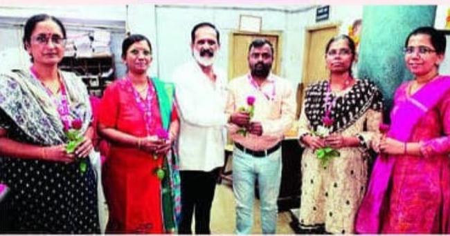 दापोडीत जागतिक टपाल दिनानिमित्त कर्मचाऱ्यांचा सन्मान